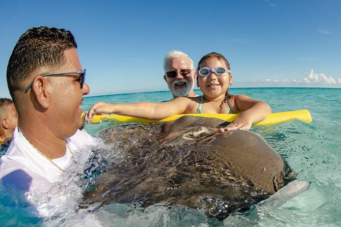 3 Hour Private Charter on Stingray City with Snorkeling - Starting at Cayman Islands Yacht Club