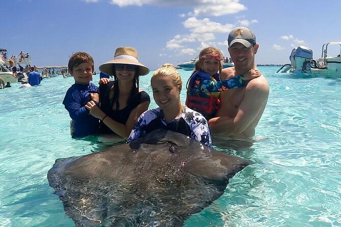 Acquarius Stingray City and Snorkel Tours - Three Grand Cayman stops in one half-day