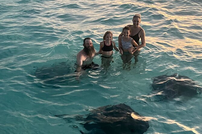 Aquaholic Charters: Private 1.5 - 4Hrs Cayman Luxury Adventure - Stingray City and the shallow-water encounter