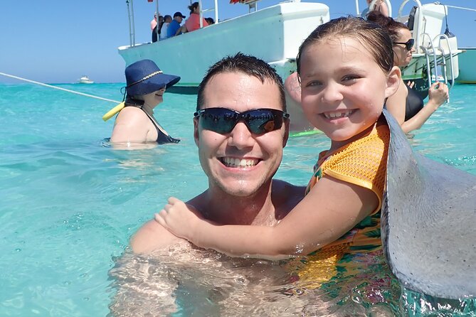 Grand Cayman Half-Day Private Charter - Stingray City, the main event