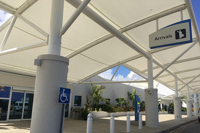 Grand Cayman Shared Airport Transfer - Group size, luggage, and comfort