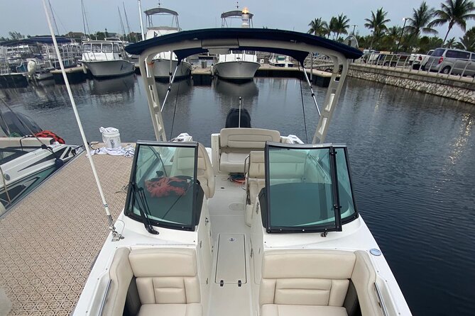 Private boat charter in Grand Cayman - What the $600 group price really buys