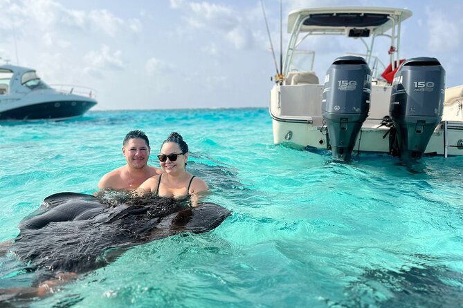 Private Charter 28ft Grady White. Stingrays, Snorkeling, Starfish - Crew style can shape the day