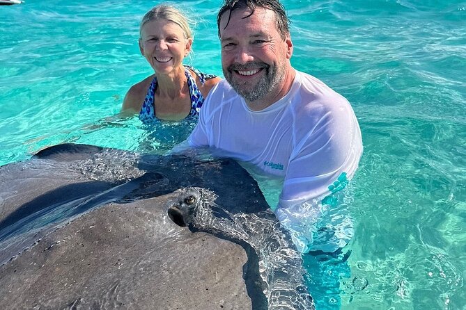 Private Charter 28ft Grady White. Stingrays, Snorkeling, Starfish - Who will enjoy this Grand Cayman charter?