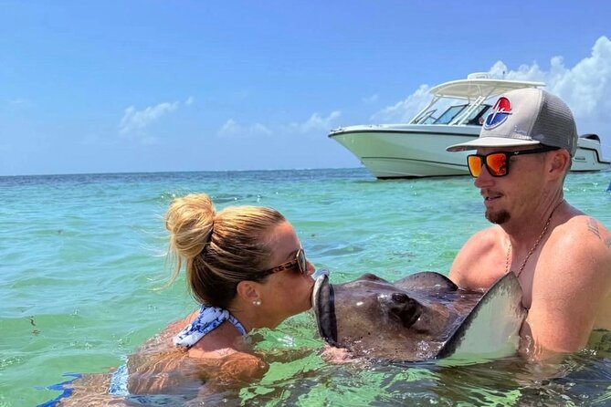 Private Charter for Stingray city - Key points at a glance