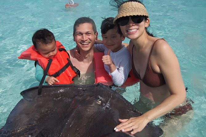 Stingray City and Seven Mile Beach Adventure Tour - Stingray City: Grand Cayman’s famous shallow-water encounter