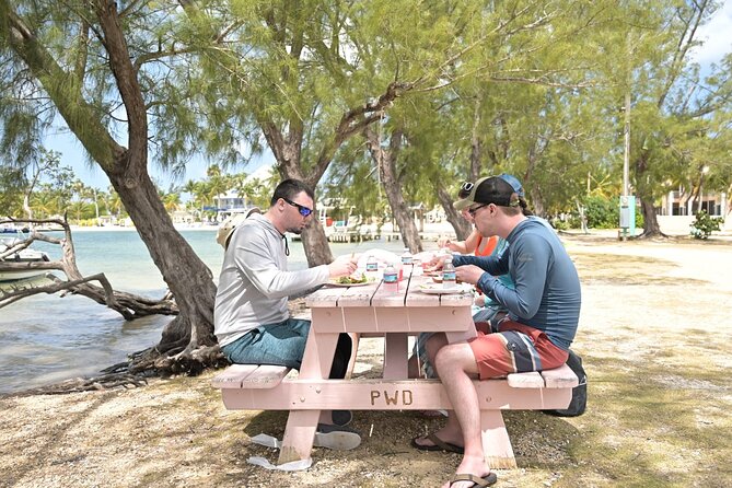 Stingray City and Snorkel Tour With Lunch - Lunch adds local flavor to the day