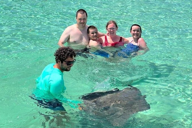 Stingray City and Snorkeling Private Charter - Why a private boat changes the Grand Cayman outing