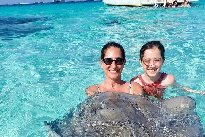 Stingray City Experience Plus One Snorkeling Stop - Why Stingray City is the star of this trip