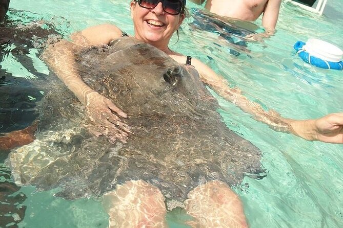 Stingrays, Starfish and Snorkeling Tour - The crew makes a real difference